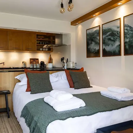 Olympia, Sleeps 6 베르비에