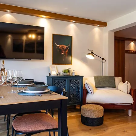 Olympia, Sleeps 6 * Verbier